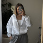 *Zip hoodie  z tkaniny pikowanej (kapitone)  “Biały”