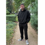 *Męski dres z hoodie przez głowę i spodniami joggery “Czarny”