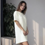 *Bawełniana sukienka t-shirtowa oversize „Mleczny”